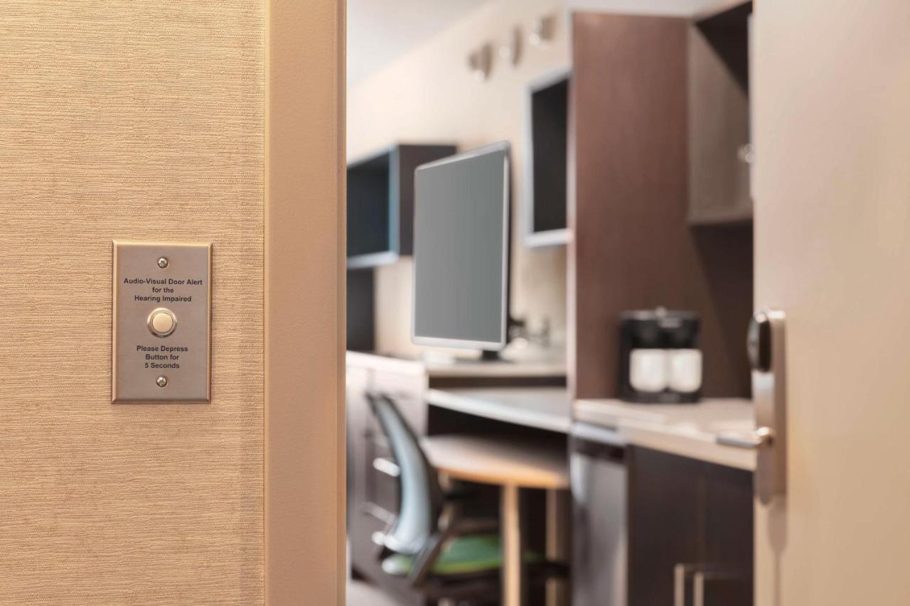 Home2 Suites By Hilton Milwaukee West West Allis ภายนอก รูปภาพ