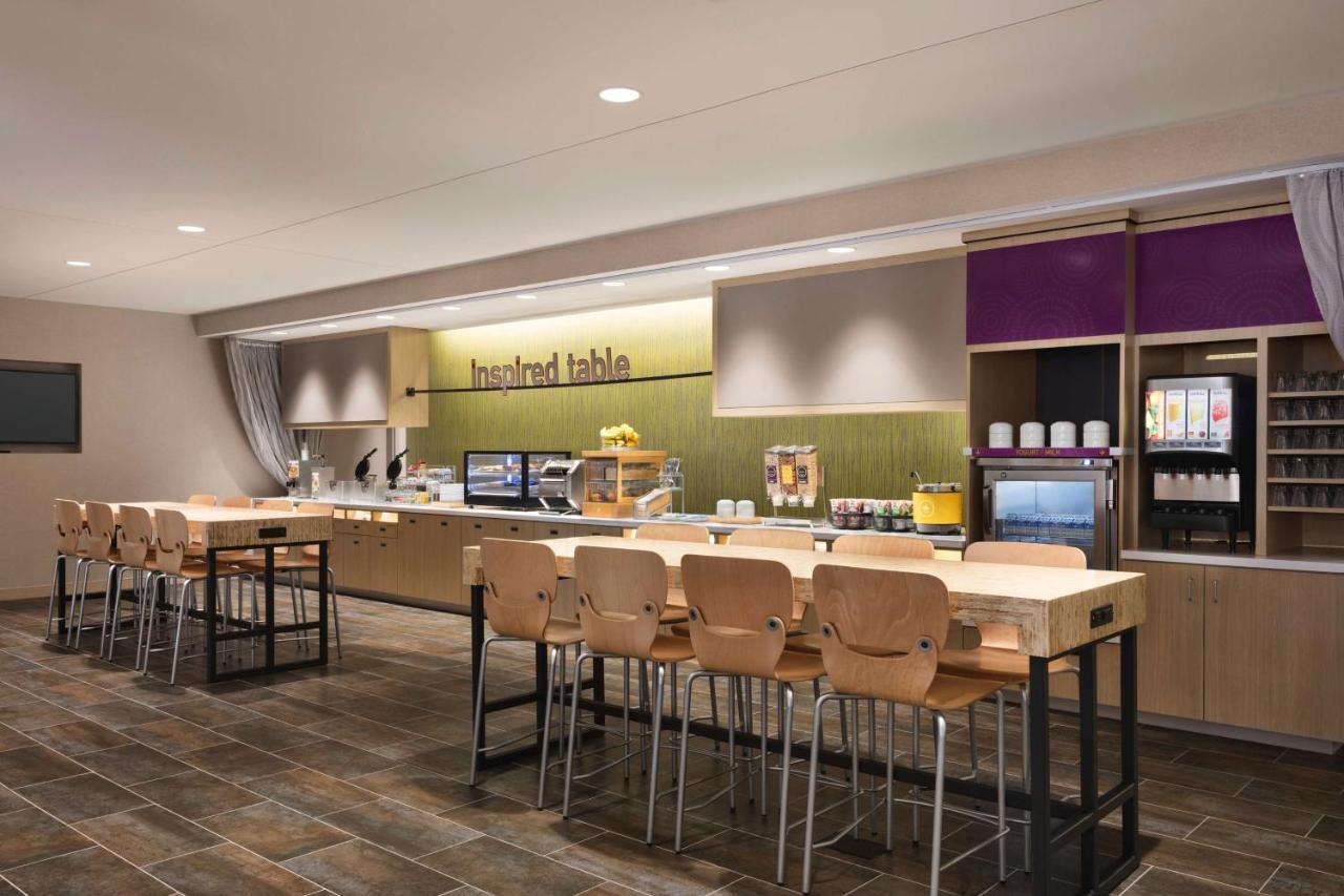 Home2 Suites By Hilton Milwaukee West West Allis ภายนอก รูปภาพ