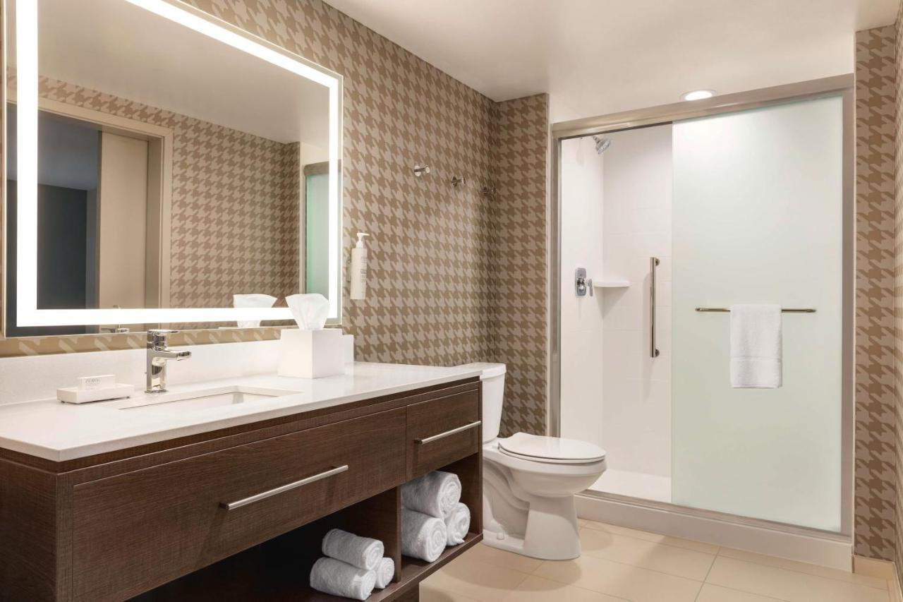 Home2 Suites By Hilton Milwaukee West West Allis ภายนอก รูปภาพ